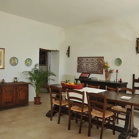 Campi Elisi Bed & Breakfast *